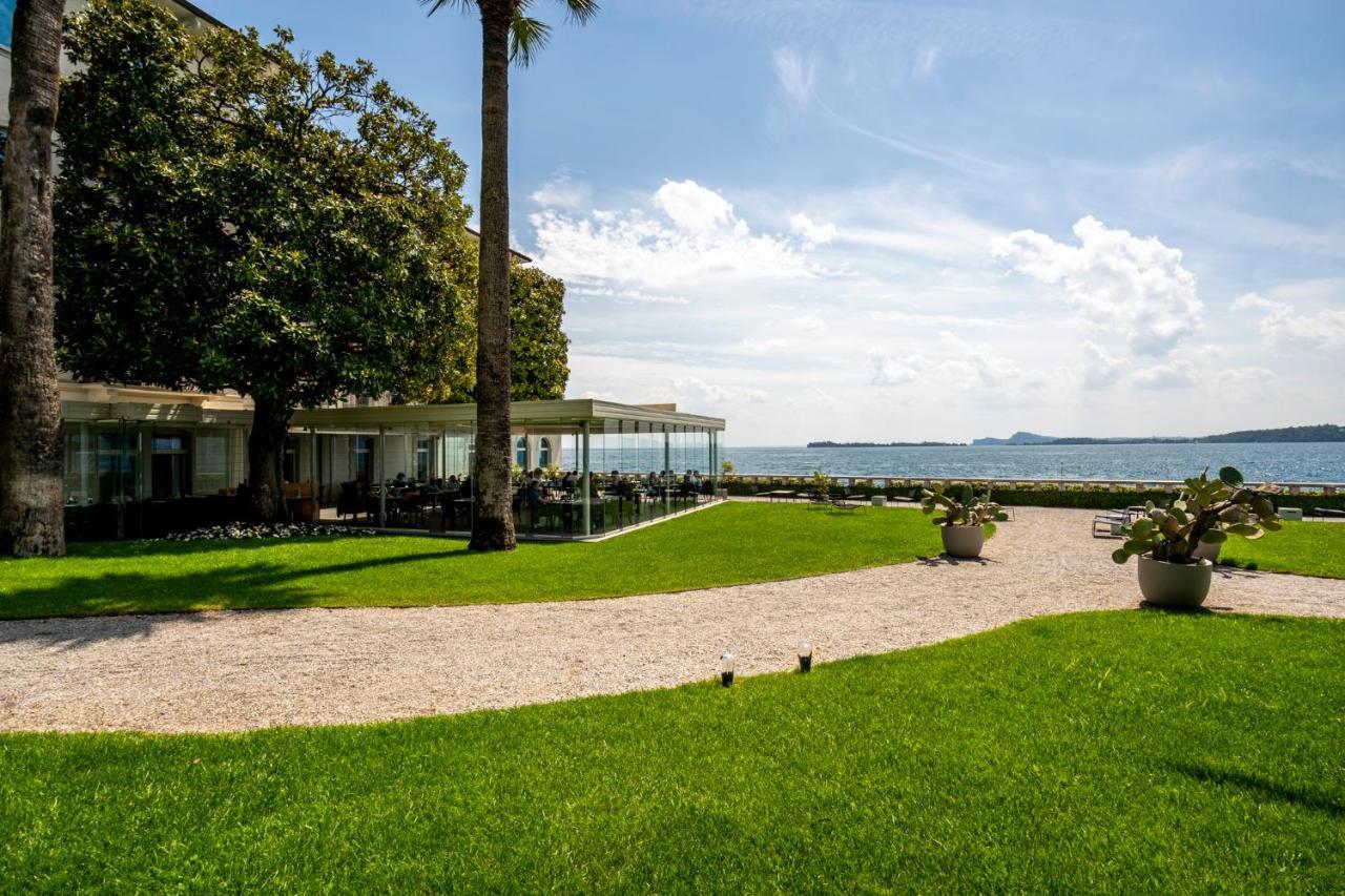 Hotel Bella Riva Gardone Riviera Exterior photo